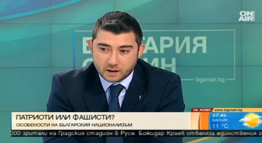 Карлос Контрера: Снимките с нацистки поздрави - повод за политическо 