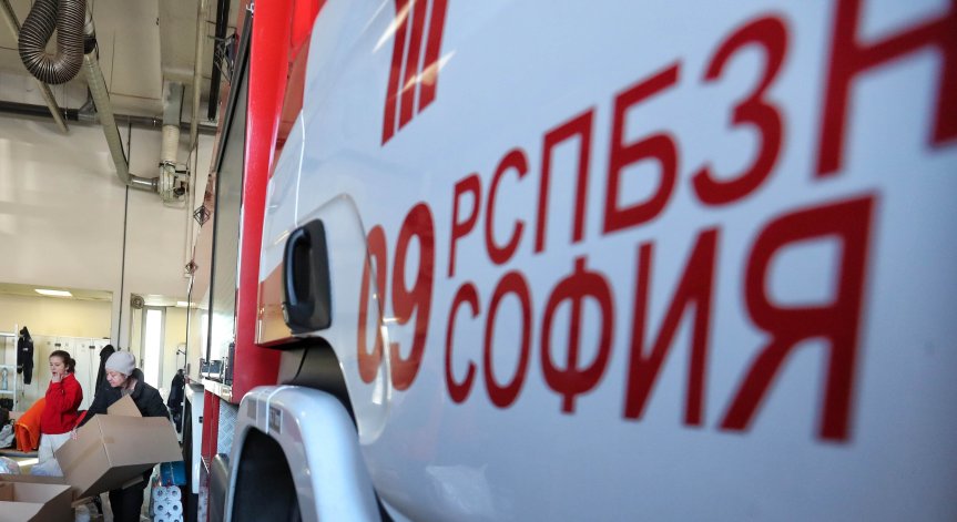 105 пожара са ликвидирани за денонощие, жена с изгаряния е приета в 
