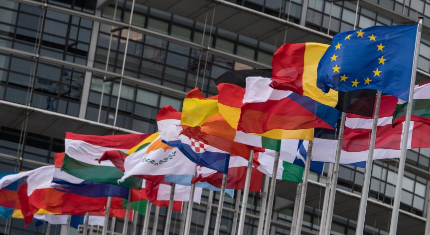 Европарламентът обсъжда има ли заплаха за демокрацията в България