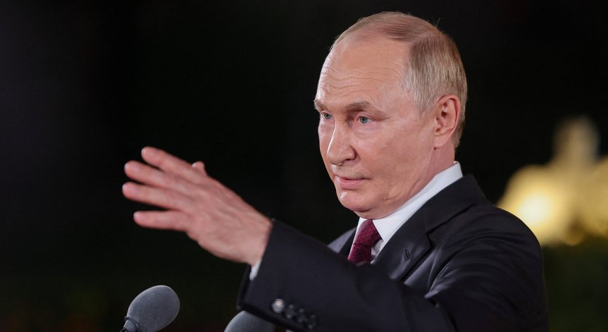 Зеленски настоява за среща с Путин, за да обсъдят условията на възможно споразумение.