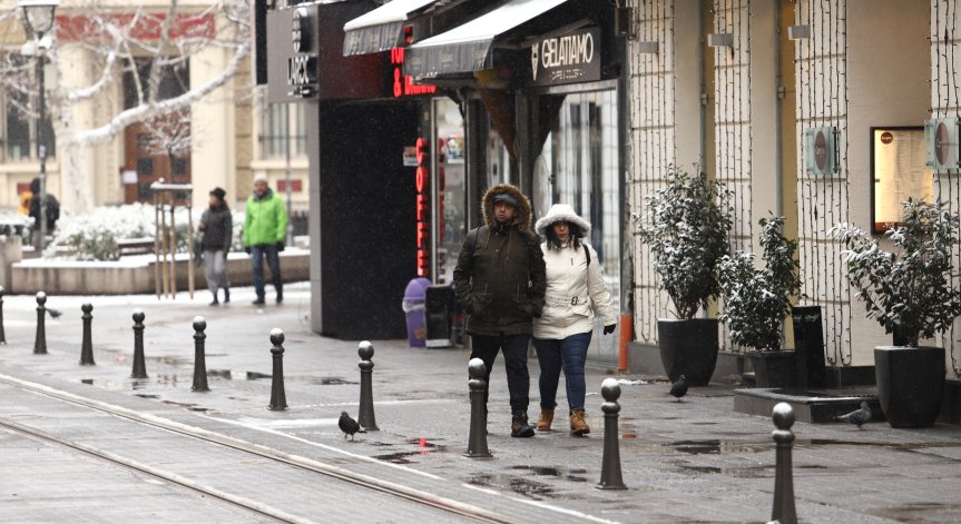 Слънчева, но студена събота с максимални температури между 1 и 6 градуса