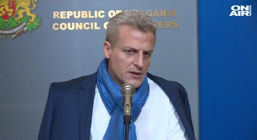 Министерството на финансите ще договаря горивото за линейките