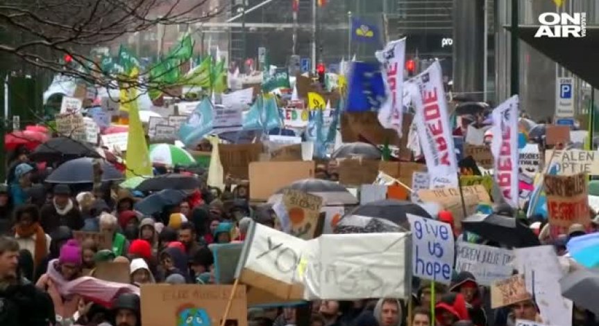 Масови протести на екоактивисти в Брюксел и Париж
