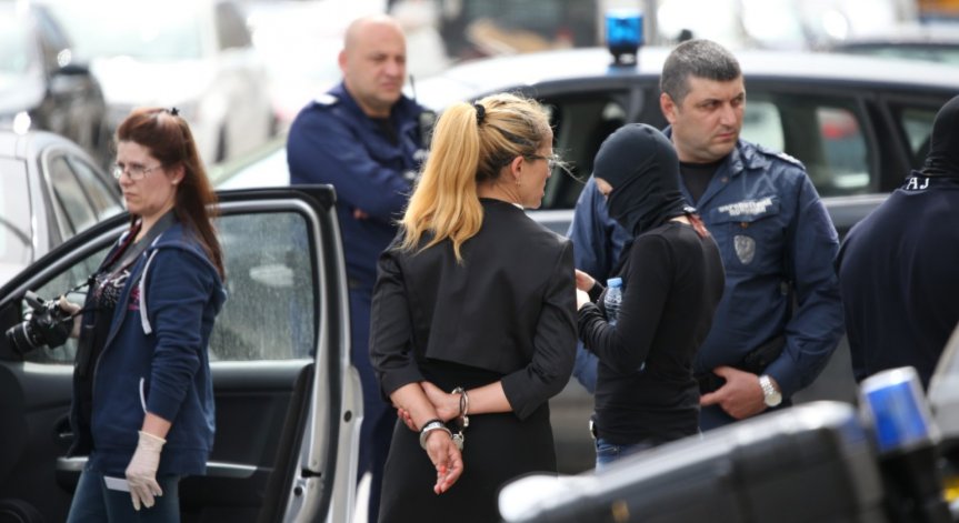 Иванчева умишлено бавела административни услуги