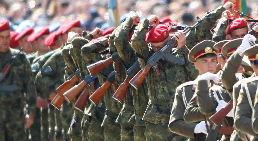 ВМРО предлага военно обучение за мъже под 50 г., министри и депутати да дадат пример