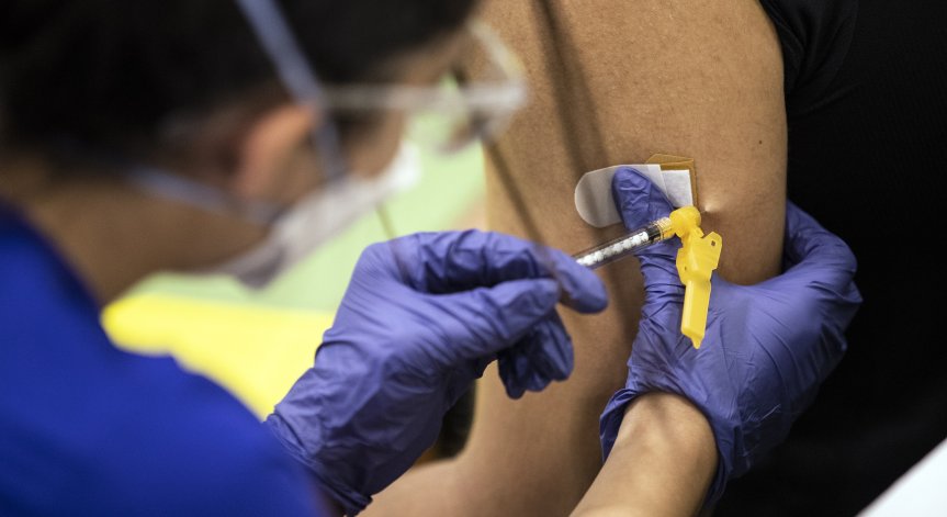 В Китай: Не докосвайте чужденците, за да не заразите с маймунска шарка