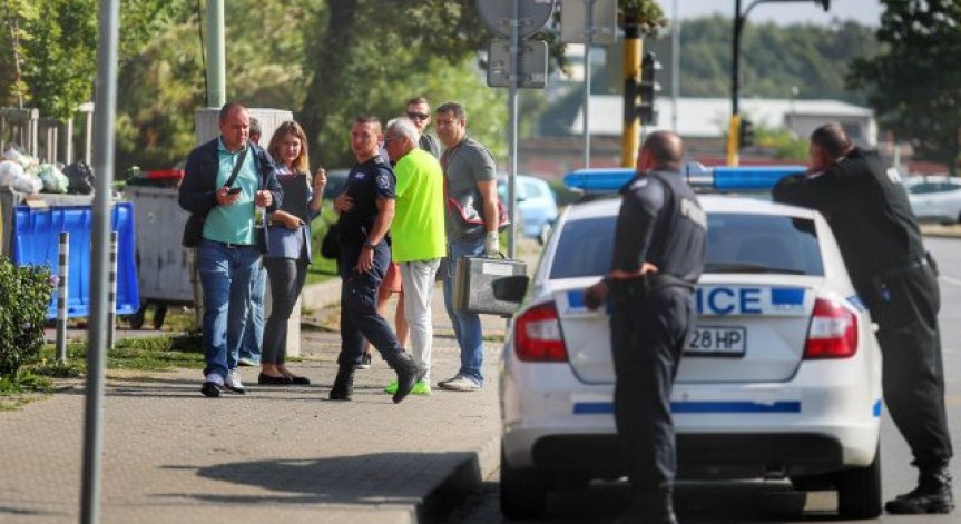 Полицаят, застрелял 18-годишния Светльо, го предупредил поне четири пъти