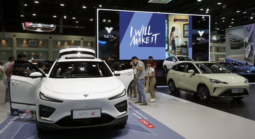 Опасни ли са тежките електромобили за паркинги и мостове?