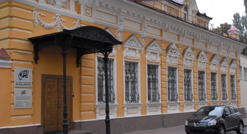 САЩ обвиниха Асад, че купува петрол от ИДИЛ