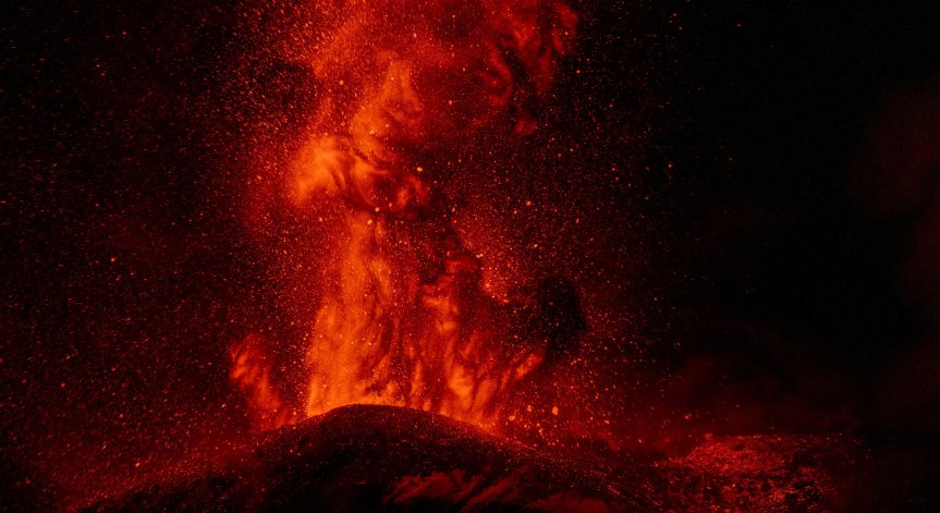 Мълния уби турист по време на изкачване на Етна