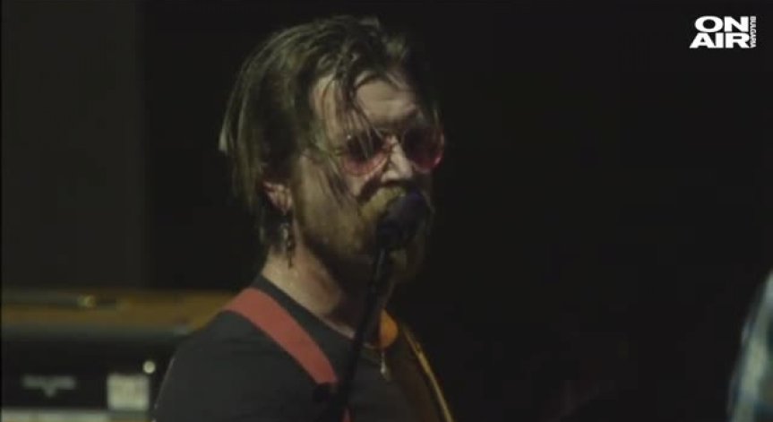 Eagles Of Death Metal отново на сцена след трагедията в Батаклан