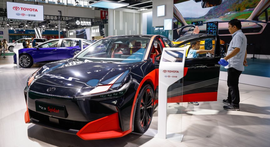 Toyota отбеляза рекорд в глобалните продажби за октомври 