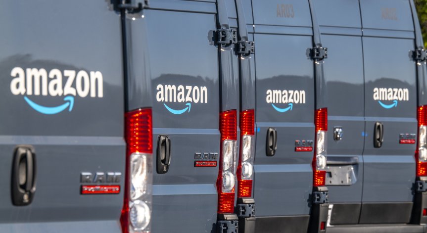 Amazon и Apple очакват главозамайващи тримесечни приходи от 100 млрд. долара