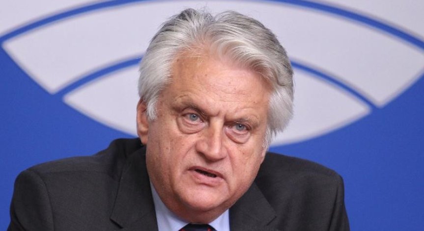 Рашков разкри огромни злоупотреби с парите за пътищата