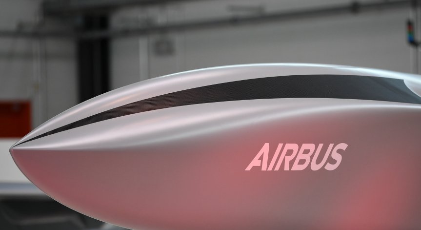Airbus обмисля съкращаване на най-малко 15 000 служители