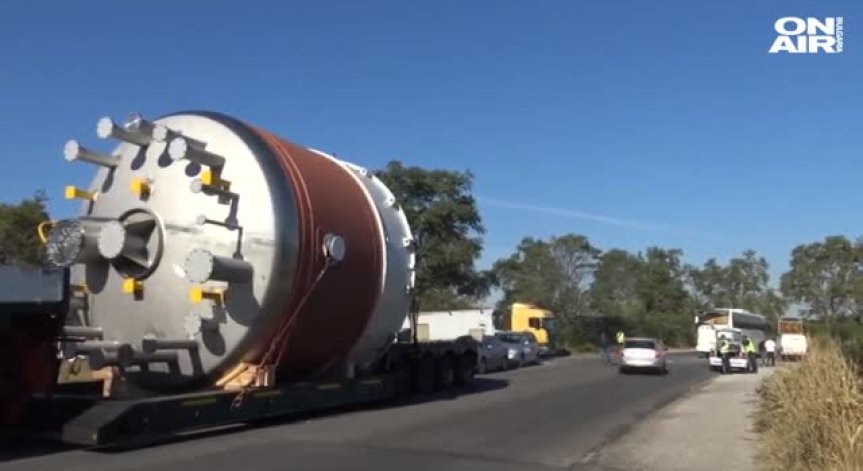 Автобус и цистерна се удариха край Пловдив