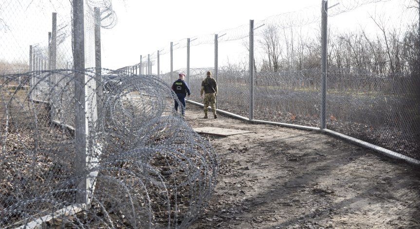 Сърбия вдига ограда по границата с България заради Ковид-19