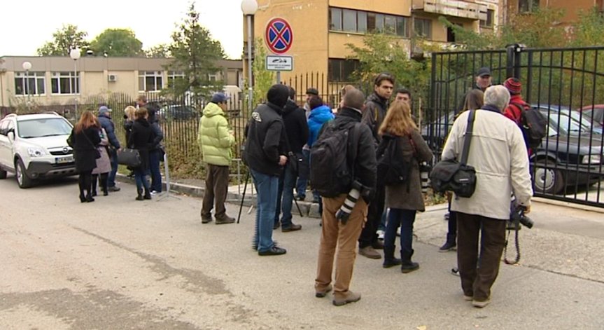 Столичното следствие разпита съпругата на Цветан Василев