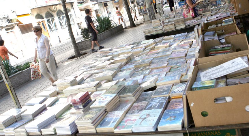 Книжният пазар се завръща на пл. 