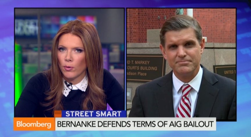 Бен Бернанке в съда заради спасяването на AIG