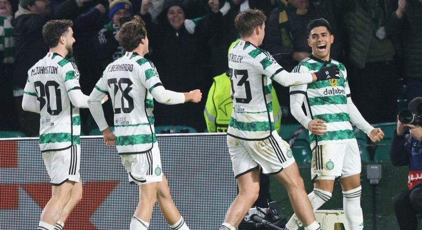 Четири победи от четири мача за Селтик.