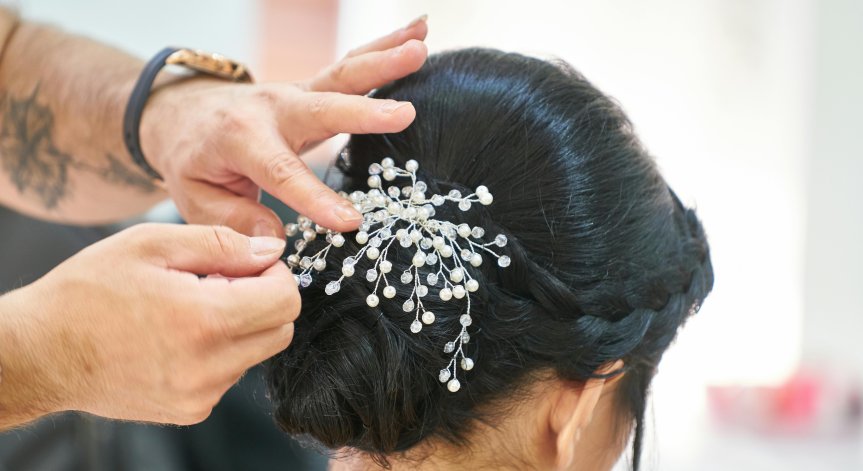 Красиви и уверени след 40: Три прически, които ще ни върнат самочувствието