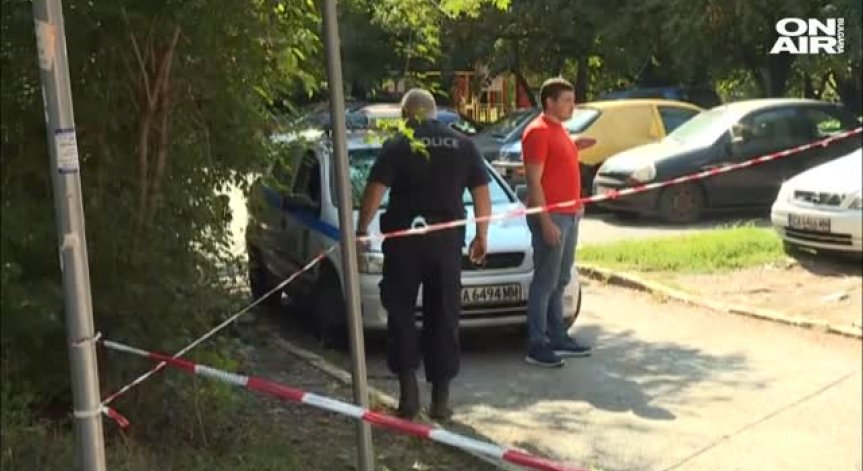 Мъж застреля жена си пред заведение в София