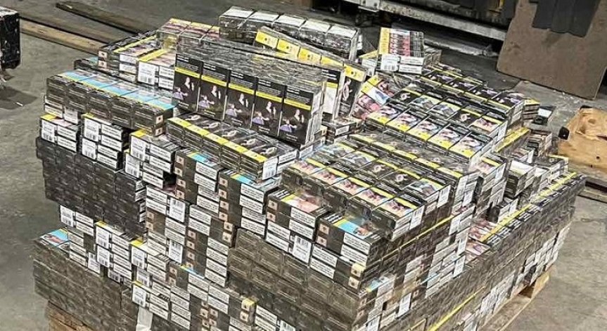 Румънец опита да прекара 3450 кутии контрабандни цигари през 