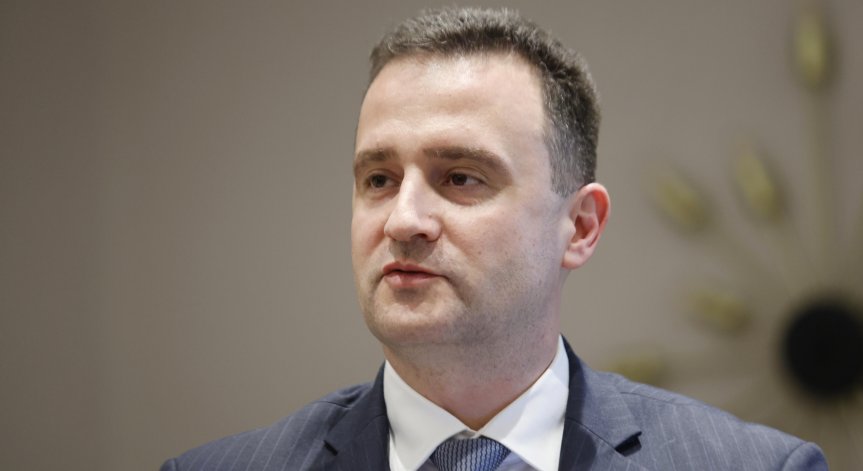 Енергийният министър: Българите плащат една от най-ниските цени на тока в Европа