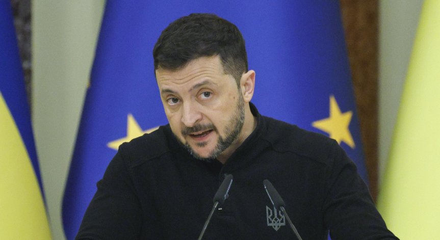 Украинската армия няма сили да върне заграбените от Русия Донбас и Крим.