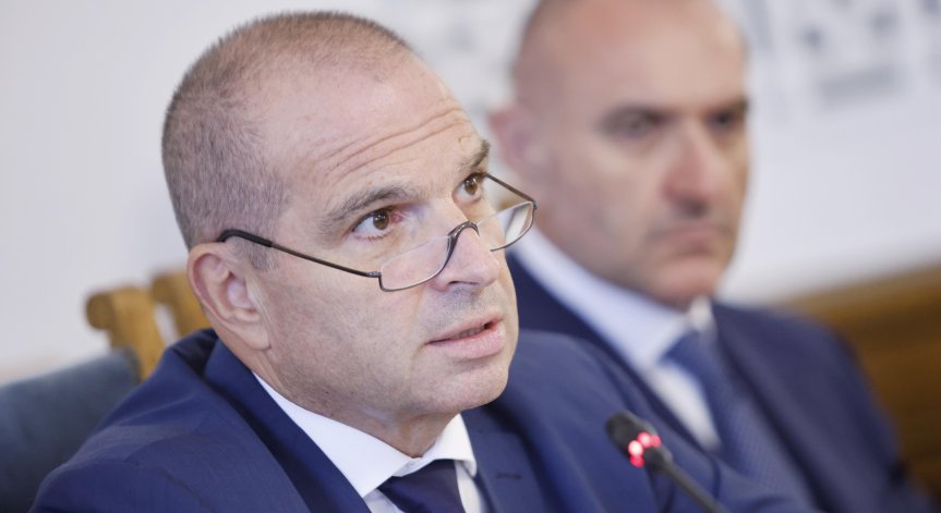 Освобождават шефа на ДАИ, въвеждат бодикамери, ротация на инспектори и независим одит