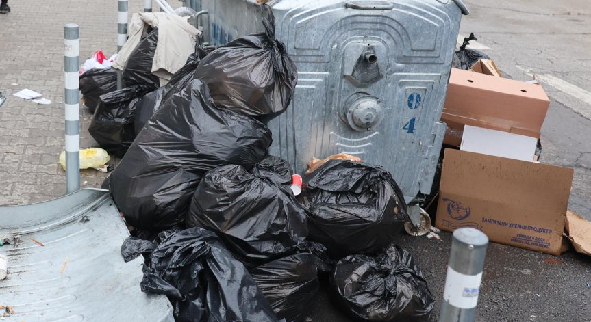 От HelpBook: На случаен принцип ли се избира кои контейнери да се почистят?