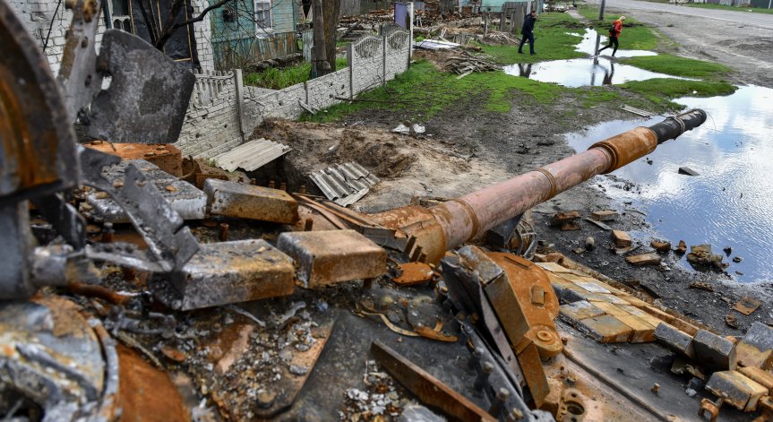 Руските сили са обкръжили изцяло Северодонецк, атакуват града от няколко посоки