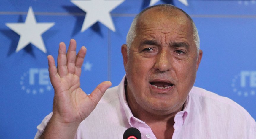 Борисов зове: Колкото нефелен и счупващ държавата да е бюджетът, приемете го