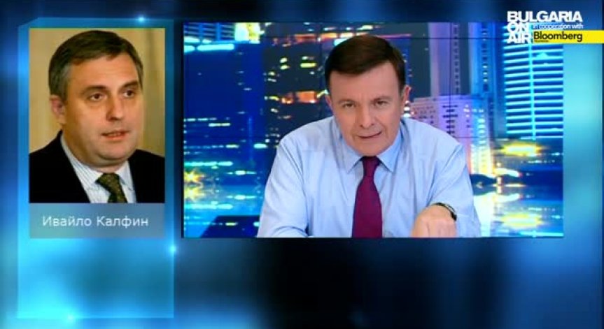 Асоциацията на търговските банки и БНБ трябва да потърсят решение за разрешаване на казуса КТБ, смята Калфин