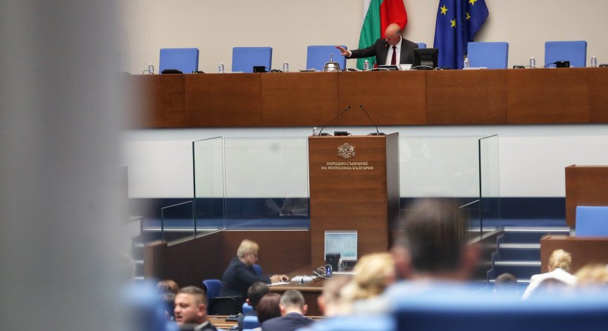 Депутатите решиха: Пращаме още ракети и боеприпаси на Украйна