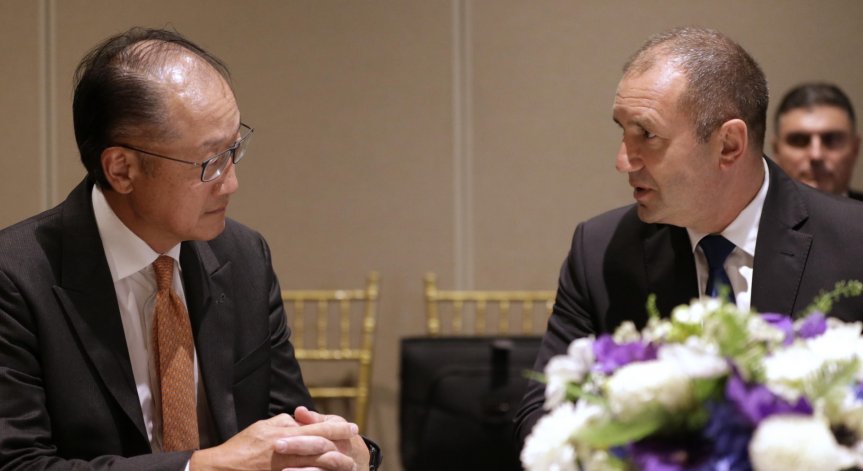 Президентът Радев: Европа не може да си купи сигурност!