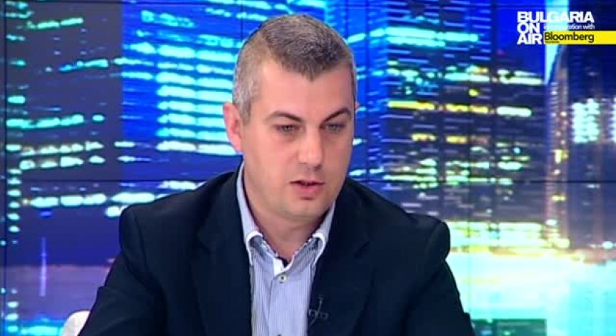 Стойне Василев: Финасовото образование трябва да започва още от училище