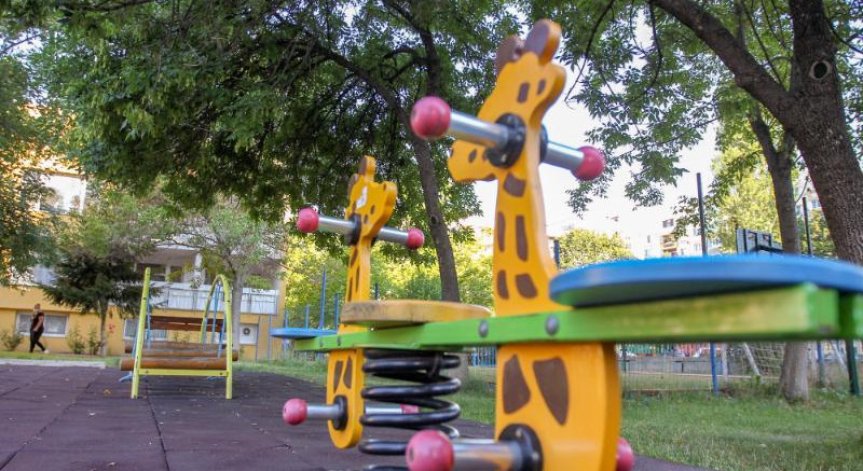 Дават допълнителни 8 млн. лв. на училищата и детските градини