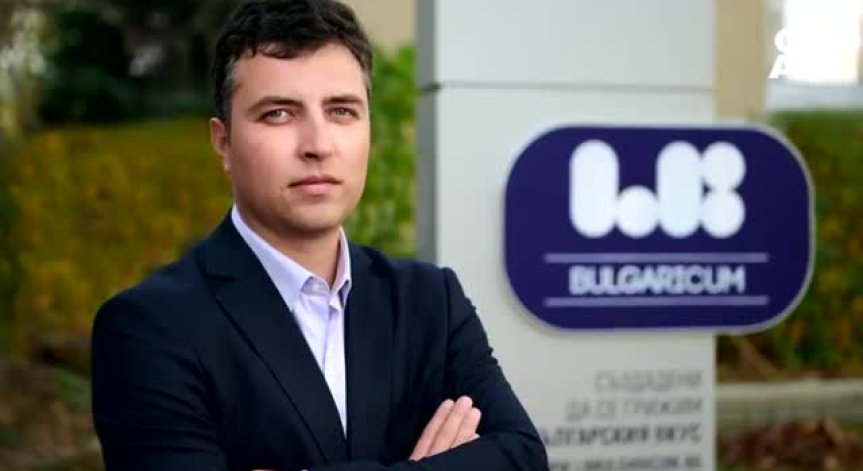 Разраства се скандалът след уволнението на шефа на 