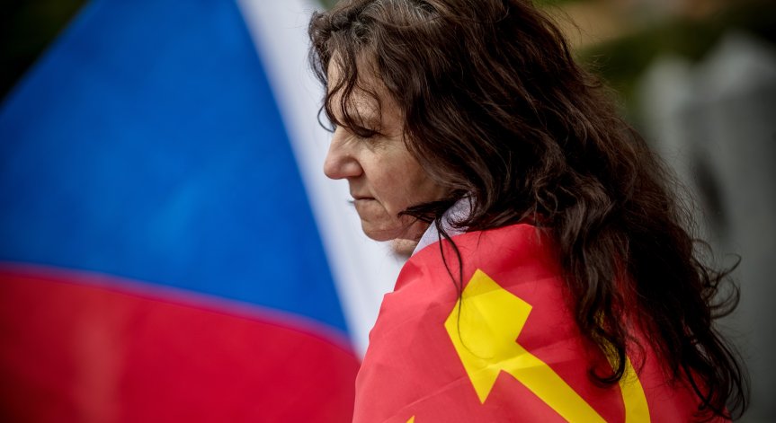 Нов закон в Русия: Глоба и арест при сравнение на СССР с Нацистка Германия