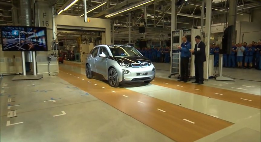 BMW ще интегрира електрическо задвижване в моделите си