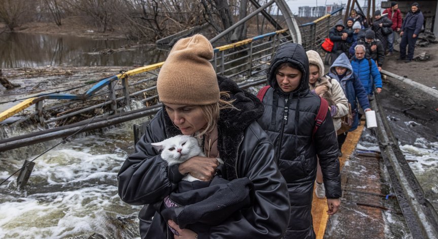 Бежанци: Разочаровани сме - в България много хора вярват на Путин, че сами взривяваме домовете си