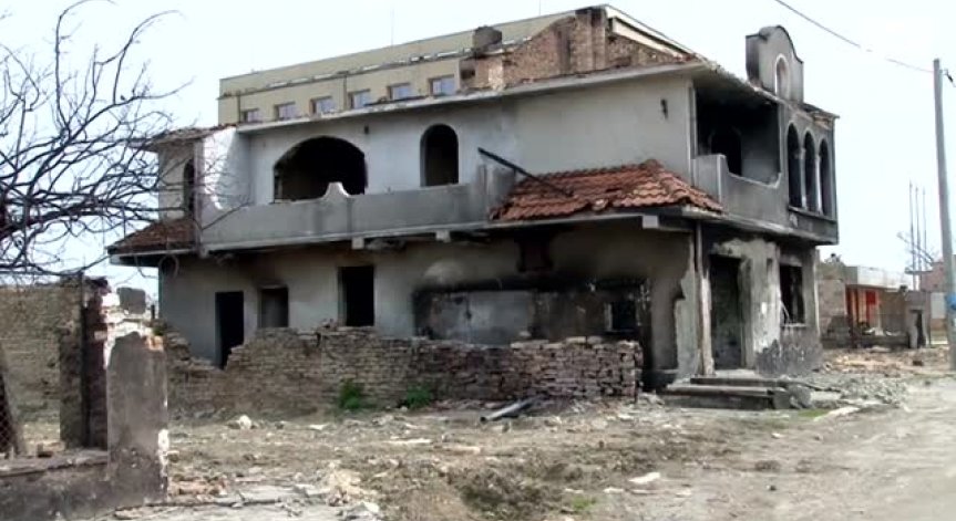 Вече строят нови къщи в Хитрино