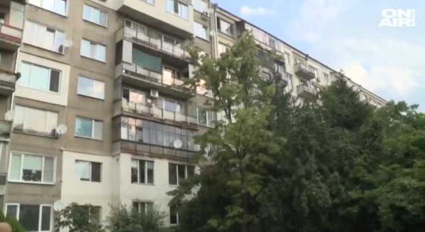 Изчезват градинки, появяват се блокове. Жители на кв. 