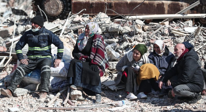 Ожесточени сражения след адските земетресения: Турция напада кюрдски области в Сирия