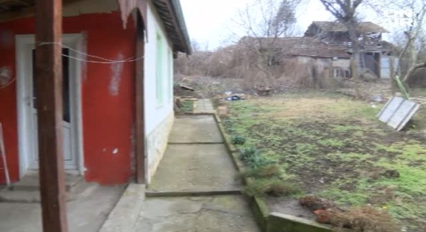 Починала е жената, която се самозапали заради крайна бедност