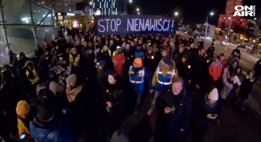 Хиляди излязоха на протест срещу насилието в Полша