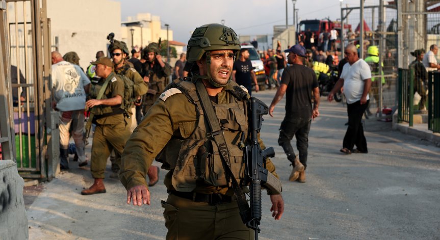 Израелски удар срещу Ливан уби трима служители на спешна помощ