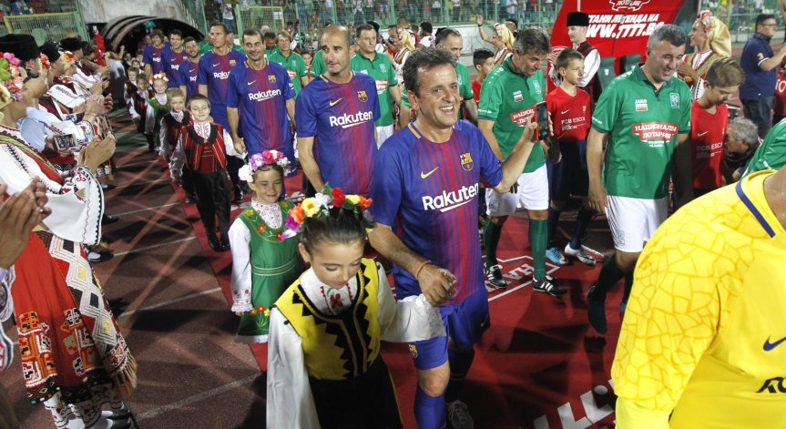 Отборът на Стоичков победи 